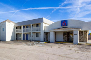 Motel 6-Indianapolis, IN - South, Indianapolis